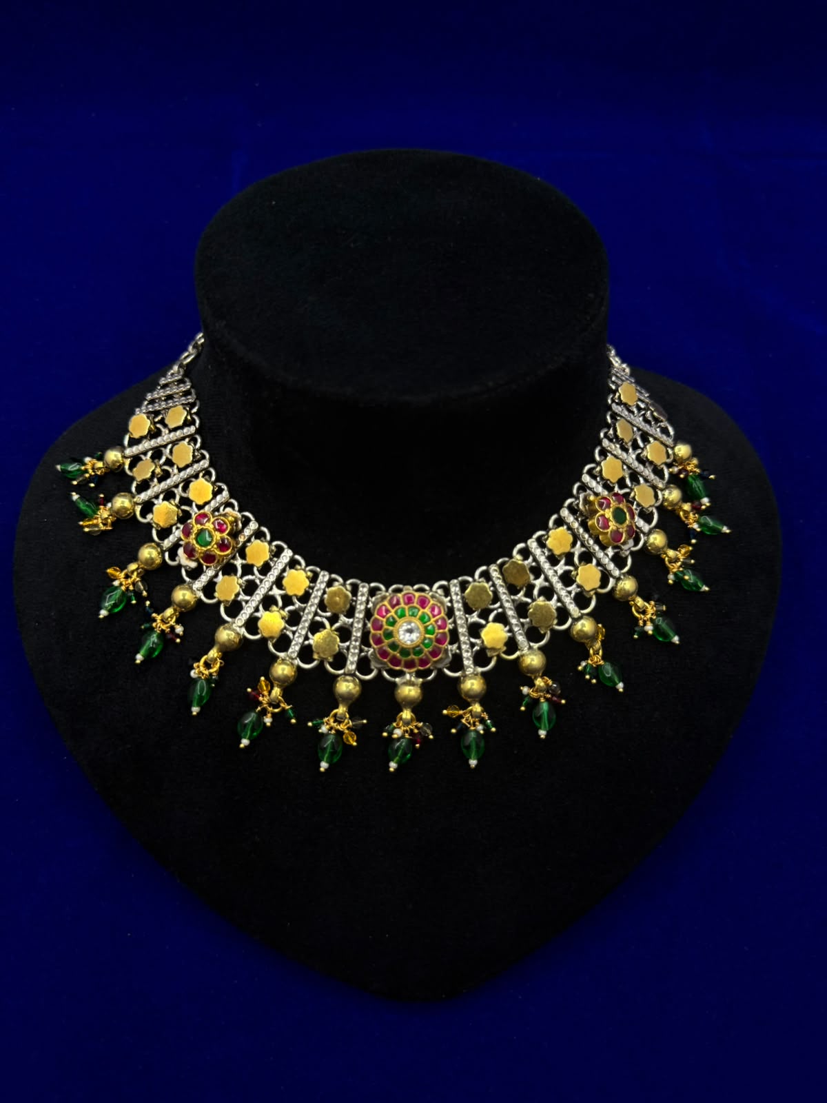 Heritage pendant